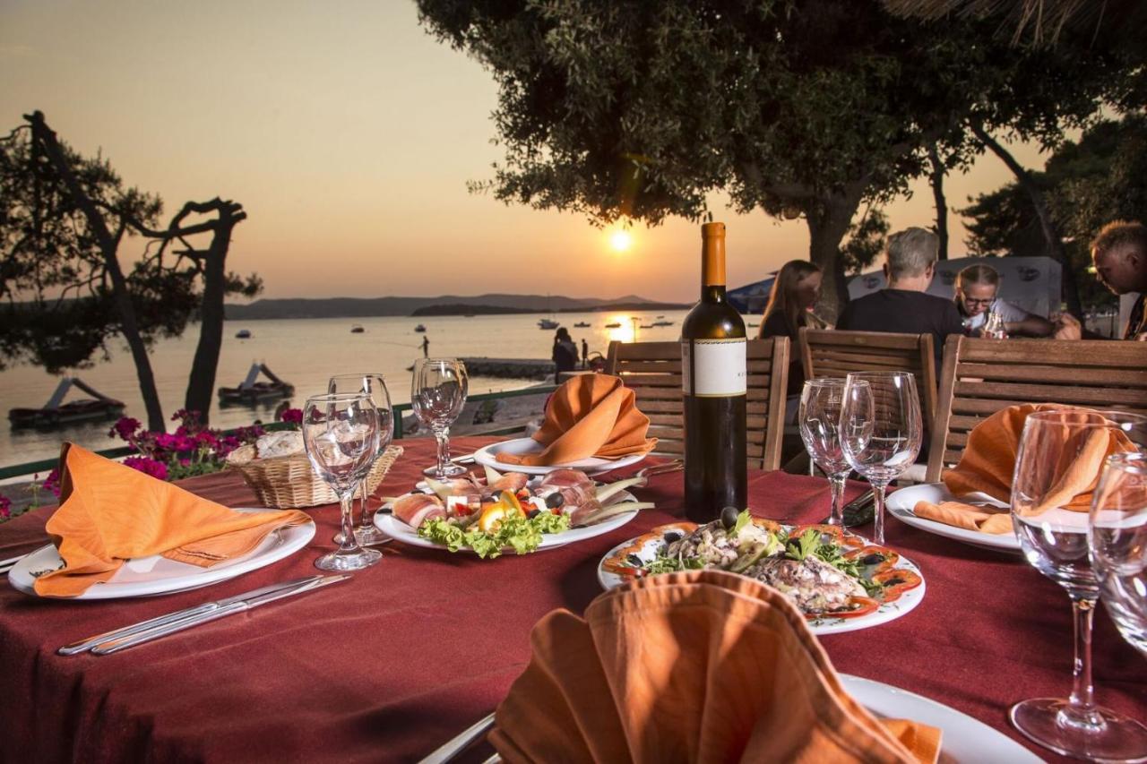 فندق Pearl Of The Biograd بيوغْغاد نا موغو المظهر الخارجي الصورة